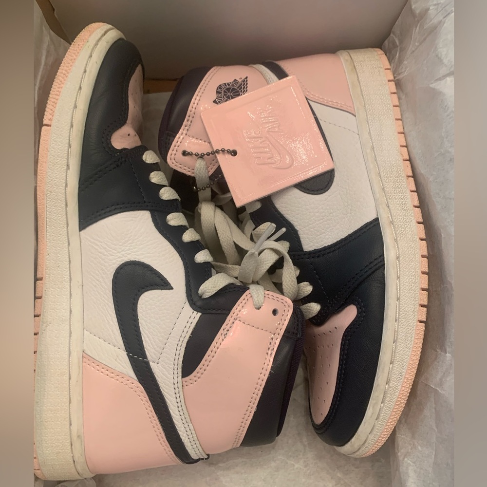 Bubblegum Jordan 1s with box